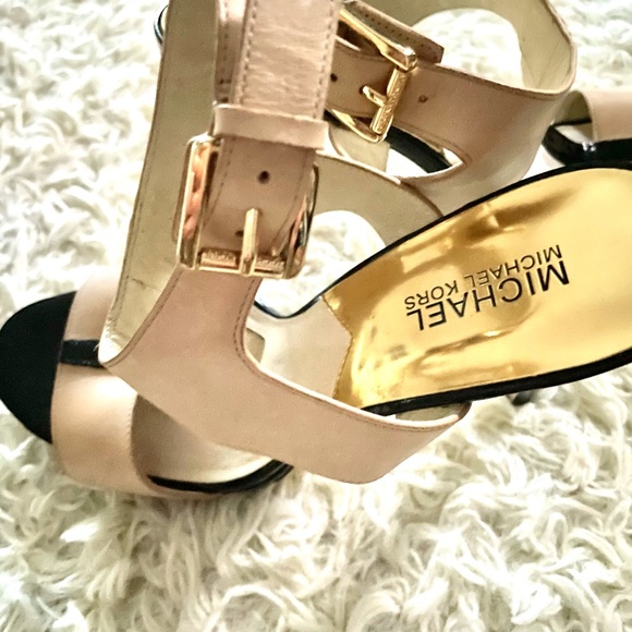 MK Heels - Picture 3 of 3